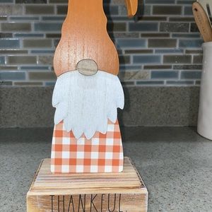 Rae Dunn Thankful Gnome